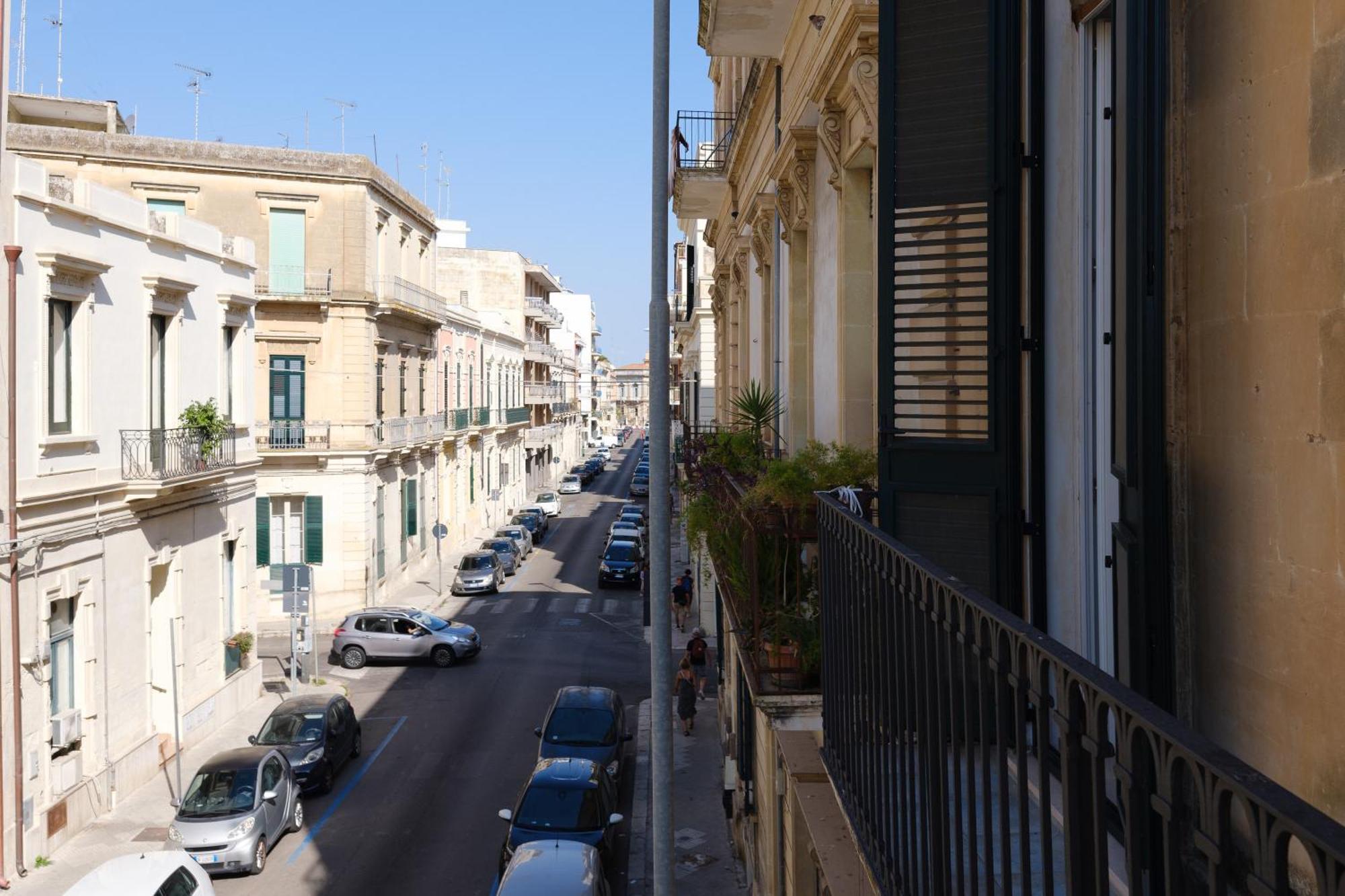 Villa San Lazzaro Centro à Lecce Extérieur photo